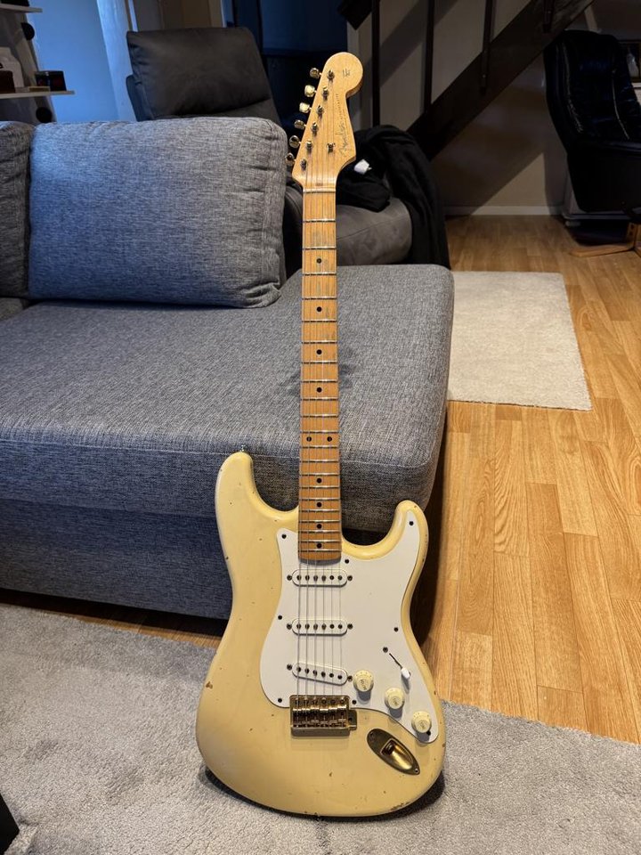 Fender CS Strata Mary Kaye (C...