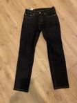 Mörkblåa Levis 511