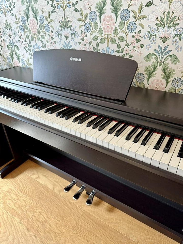 Yamaha YDP-131 digitalpiano m...