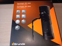 GRUNDA Ficklampa - Lyser Starkt och Långt