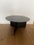 Slit Table Round XL från HAY