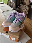 Zig zag sneakers