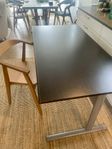 Tungt och fint Ikea skrivbord