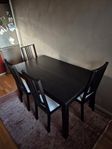 Bord och 4 stolar från IKEA