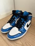 Nike Air Jordan 1 Mid SE 