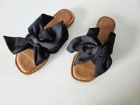 Classic Leather Sandals