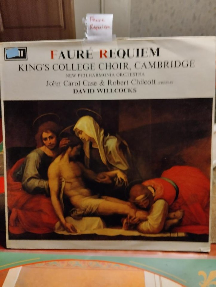 LP-skiva med Faure Requiem
