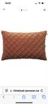 Chhatwall&Jonsson Kuddfodral Deva sammet rust/rost