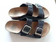 Sandal