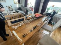 Schleich många delar, stall, trailer, djur mm