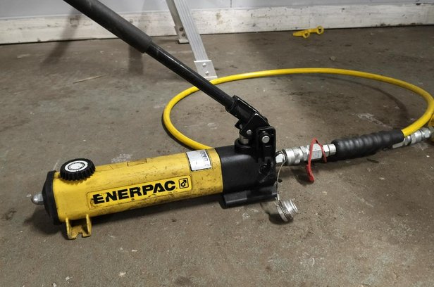 Hydraulpump Saljes