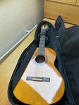 cs45 Yamaha junior guittar