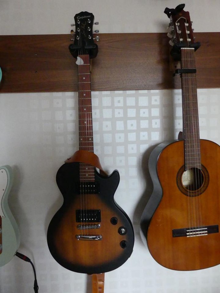 2 gitarrer Epiphone Les Paul ...