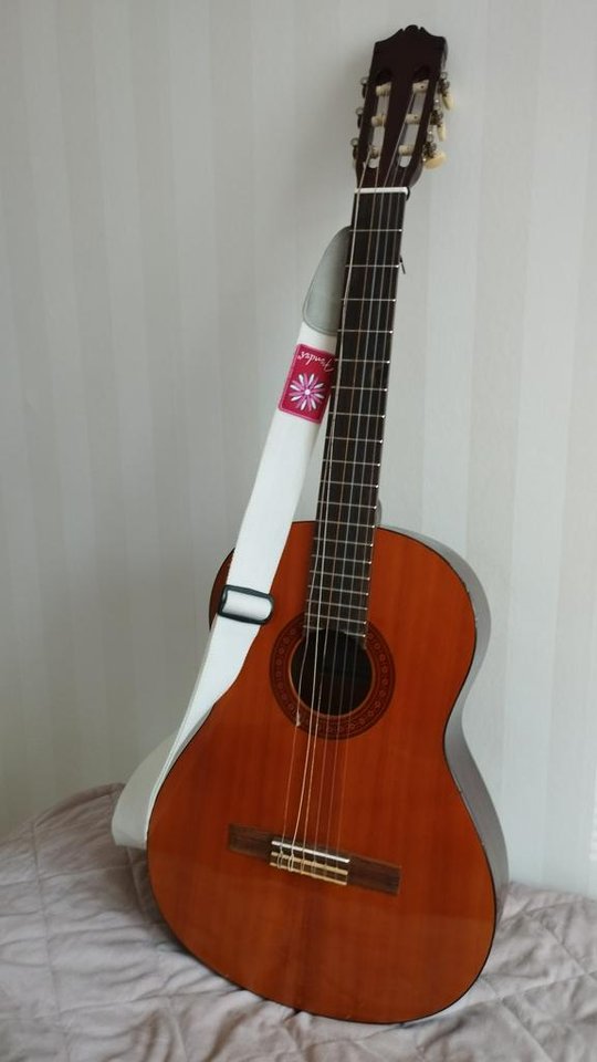 Gitarr Yamaha C40