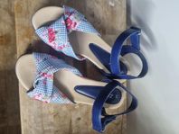 Sandaler storlek 34