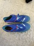 Fotbollsskor PUMA FUTURE 7 ULTIMATE FG/AG BLÅ/VIT/ELECTRIC 