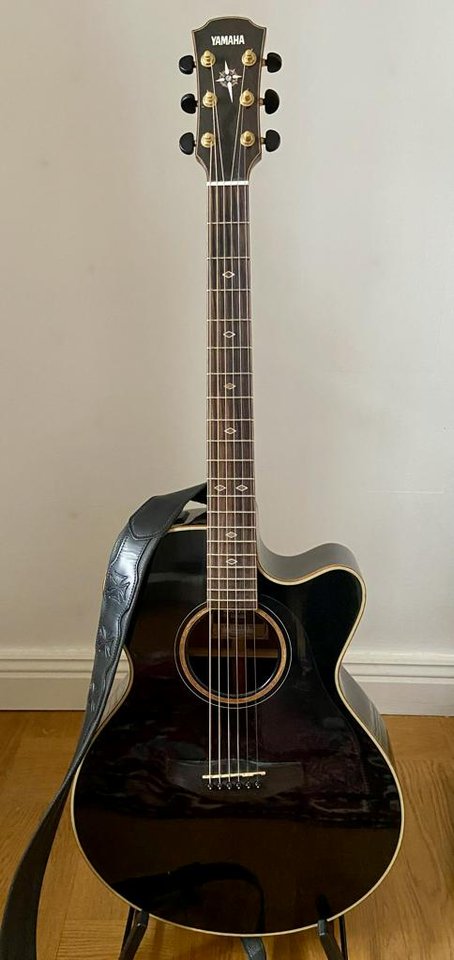 Stålsträngad gitarr Yamaha CP...