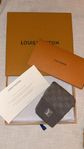 Louis Vuitton Mössa grå 