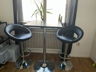 Barbord + 2 stolar
