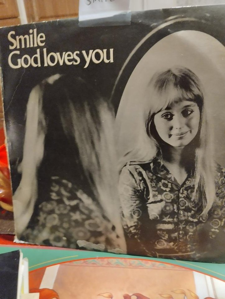 LP-skiva med Smile - God Love...