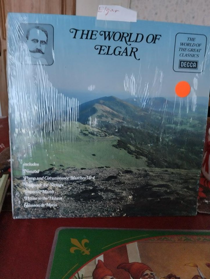 LP-skiva med The world of Elgar