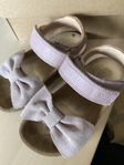 Sandal i mocka, st 25