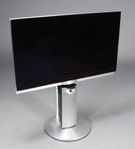 BeoVision 7-40 med motordrivet stativ & BeoLab 7.4 