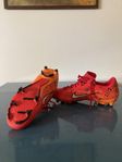 Nike fotbollsskor strl 43