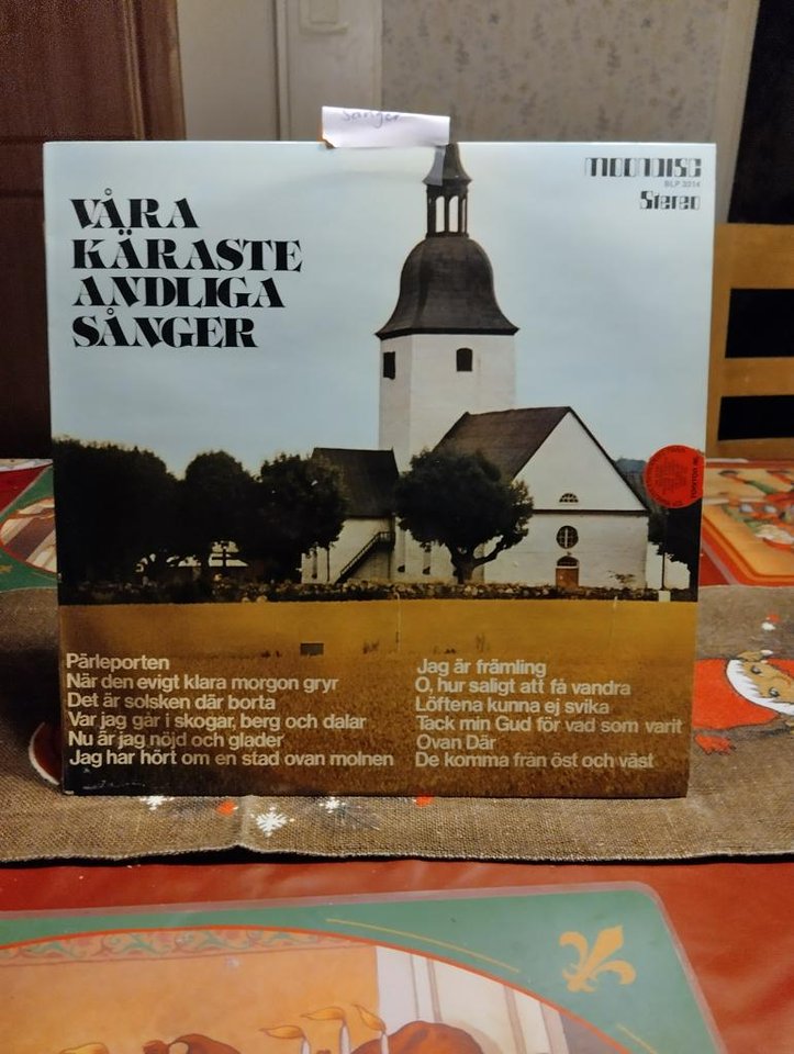 LP-skiva med "Våra Käraste An...