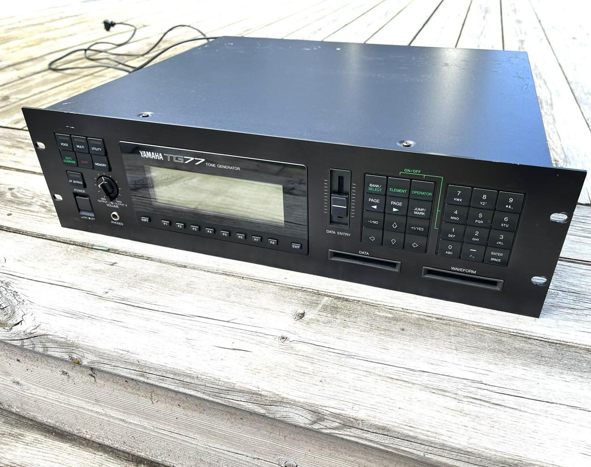Yamaha TG77