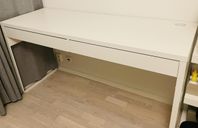 skrivbord