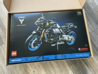 LEGO Technic Yamaha MT-10 SP 42159