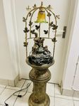 Lampfontän på piedestal