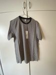 Randig t-shirt från Arket