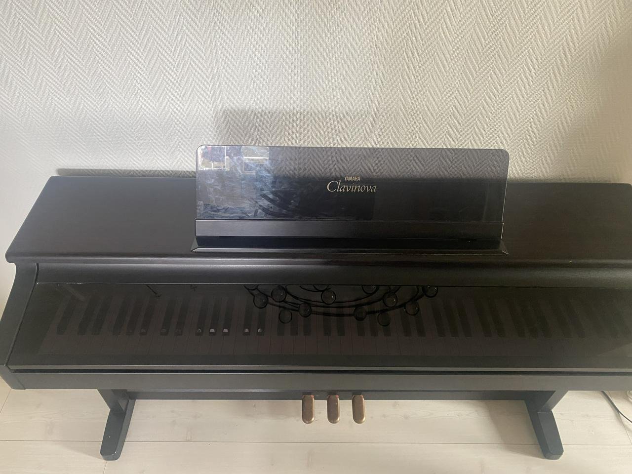 Yamaha Clavinova CLP 123