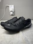 Specialized Torch 1.0 strl 46 med gula Shimano klossar.
