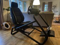 Racingstol och Thrustmaster T300rs GT