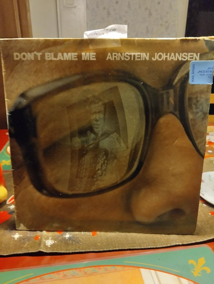 LP-skiva med Arnstein Johansen