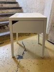 Avlastningsbord/nattduksbord IKEA, vitt