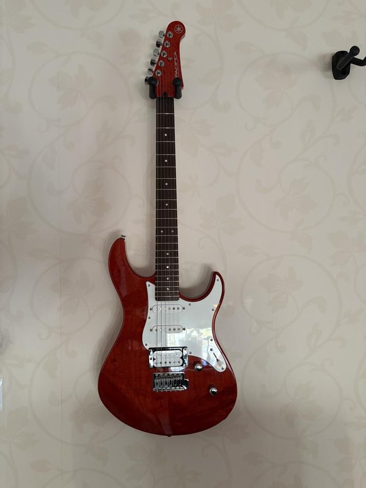 Elgitarr Yamaha Pacifica