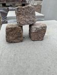 SMÅ GATSTEN I SVENSK RÖD GRANIT! 10x10