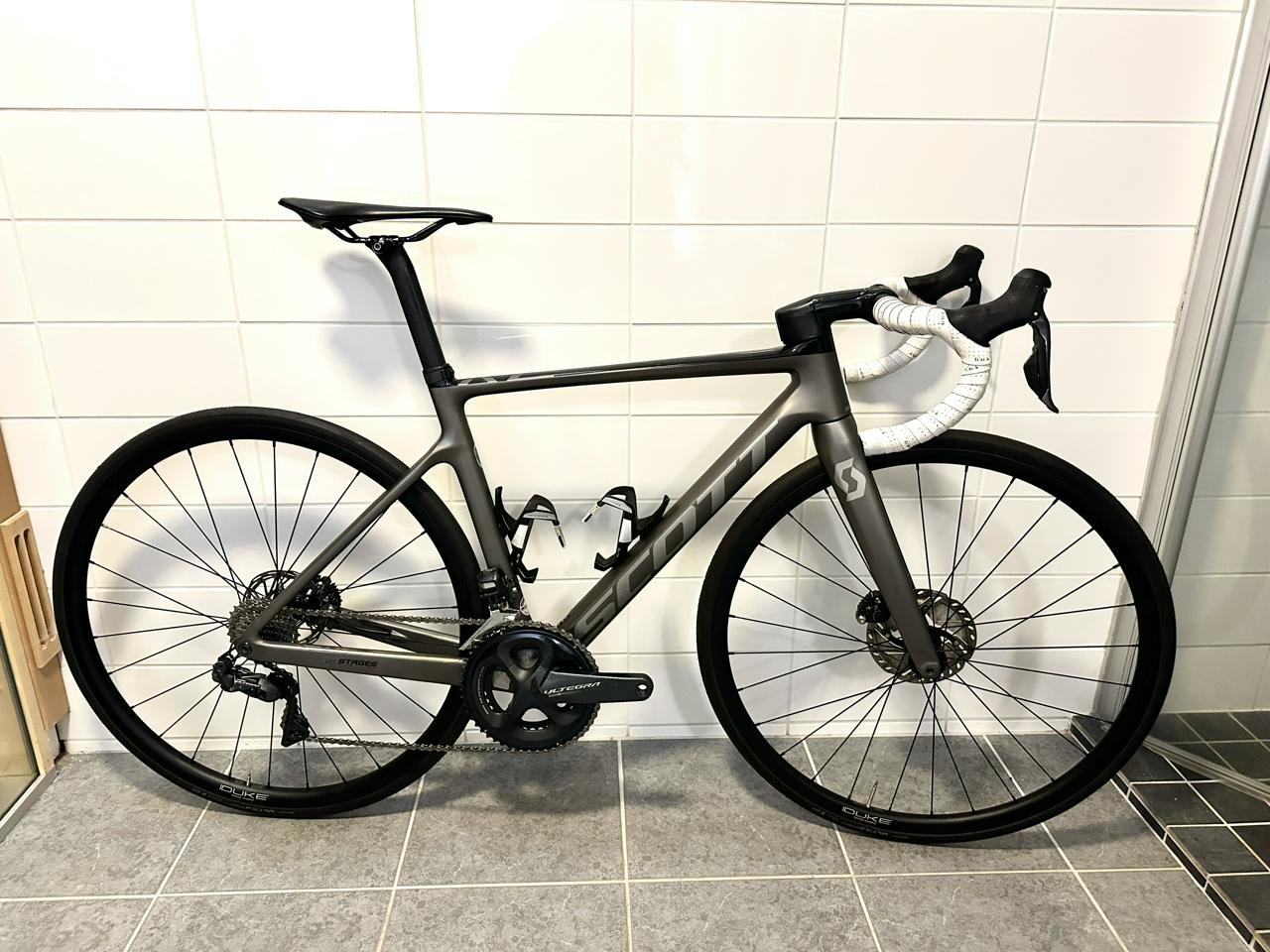 Scott Addict Ultegra Di2, 202...