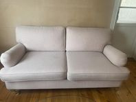 Ljusrosa tvåsitsiga soffor