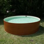 Pool med rening och värmare