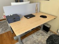 Skrivbord, höj och sänkbart
