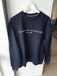 Ny Tommy Hilfigertröja