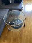 enkelt soffbord i glas