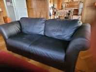 Soffa i äkta läder