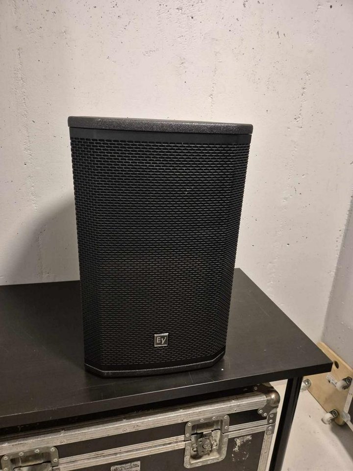 Electro Voice ETX + Mackie Hö...