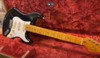 FENDER STRATOCASTER "BLACKIE"
